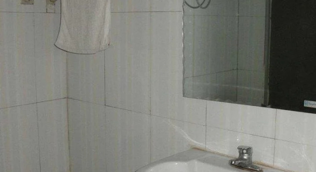 Yixin Hotel, Book Hotel Hoteller i Inner Mongolia med parkering, Parkering