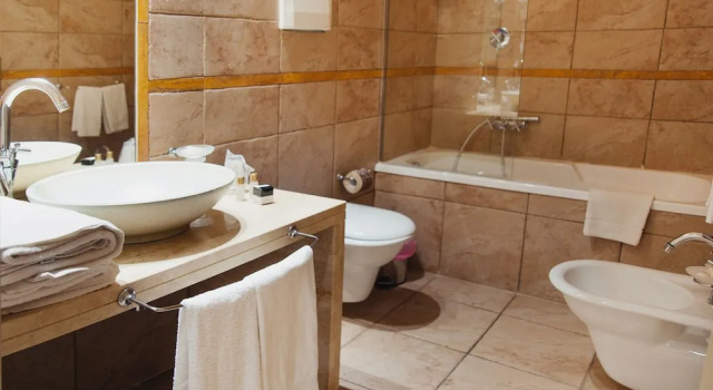 Двухместный номер Standard с балконом и с видом на бассейн Villa Zina Family Resort