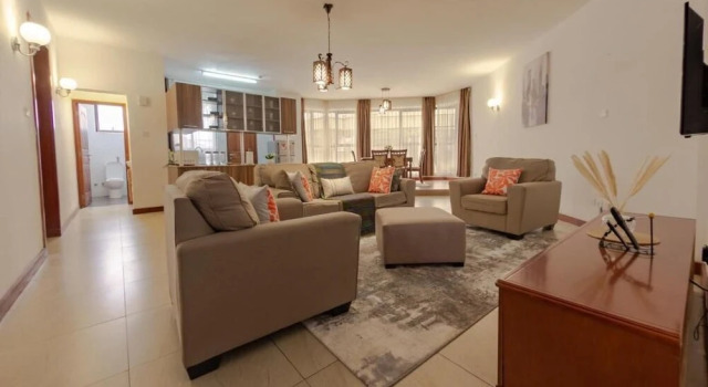 Fahari Suites by Homes By Della