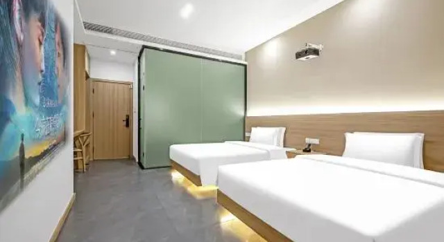 Семейный люкс Мансарда Guijue Hotel