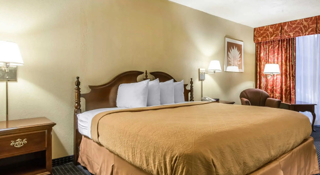 Номер Standard Quality Inn Somerset