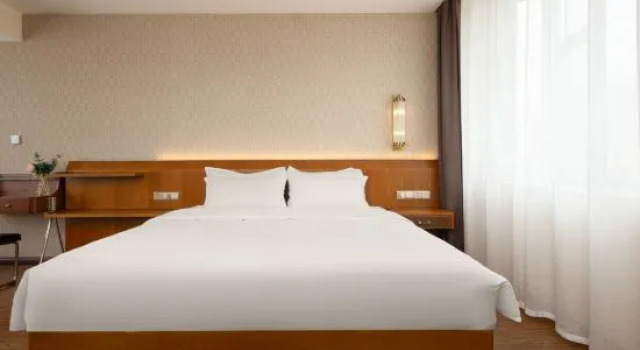 Люкс Business Jun He International Hotel