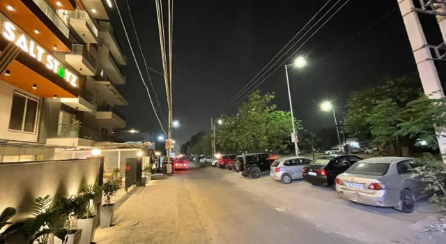 Saltstayz Premier - Near Golf Course Road & Sector 57, Забронировать Отель Гургаон Gurgaon Region