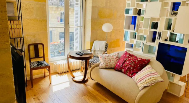 Nice furnished apartment with inner courtyard near the city center, Забронировать Апартаменты/квартира Апартаменты Бордо, рядом с Theatre Le Victoire, Апартаменты/квартира