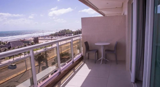 Трёхместный номер Deluxe seafront Crocobeach Hotel