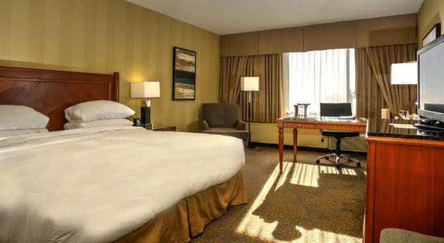Номер Standard Doubletree by Hilton London