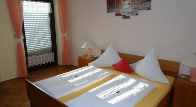Gasthof - Pension Schamberger, Varaa Hotelli Hotellit Baijeri pysäköinnillä, Pysäköinti