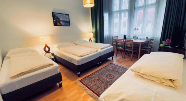 Четырёхместный номер Standard Pension Hotel Mariahilf