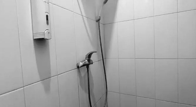 Camera Standard Hotel Serasi 2