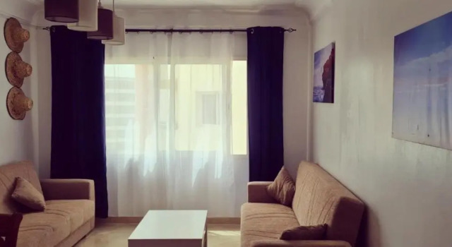 Beau studio à louer pour vacances à proximité de la plage de tanger, Rezerwuj Hotel Hotele w Tanger-Tetouan z parkingiem, Parking