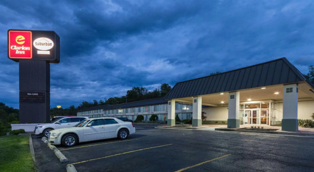 Четырёхместный номер Standard Suburban Extended Stay Hotel