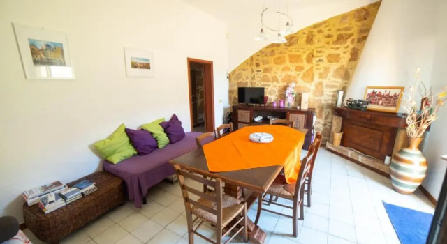 Caretta House