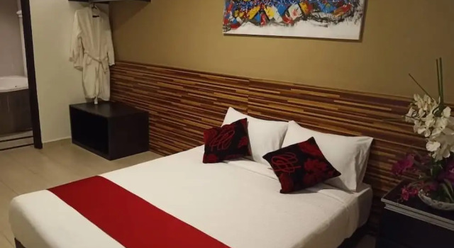 Люкс We Hotel