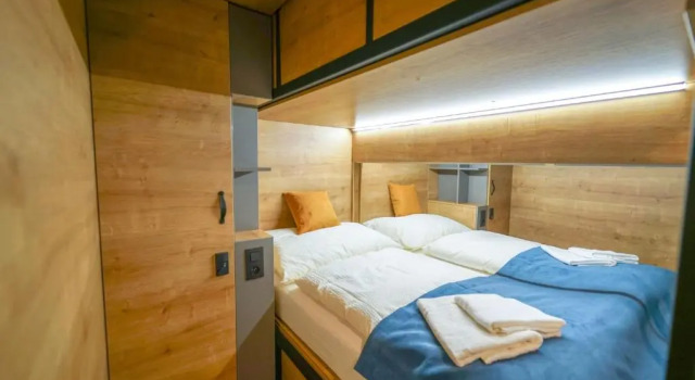 CHORS like a hotel - Capsule & NFT Boutique Hostel Bratislava - City Center, Забронировать Хостел Братислава Братиславский край, рядом с Старый мост