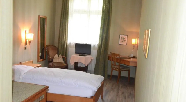 Gasthof Löwen Worb bei Bern, Prenota Hotel Hotel a Canton Berna con piscina, Piscina