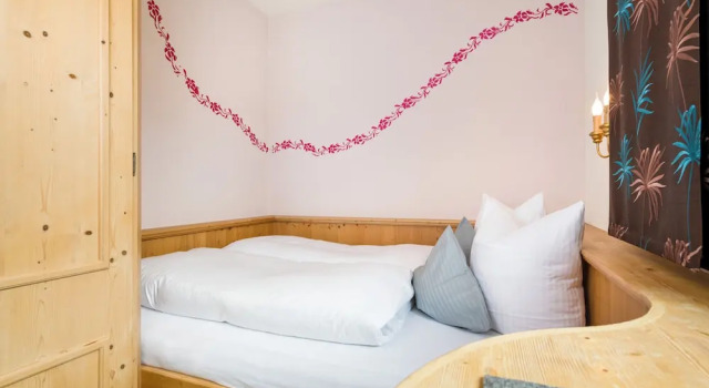 Номер Standard с 2 комнатами с видом на горы Apartments Tannheim - Ruhige Apartments mit Infrarotsauna & Sommerbergbahnen inklusive
