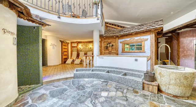 Alpenresort Belvedere, Забронировать Отель Отели и гостиницы Мольвено, рядом с Гондольный подъёмник Мольвено-Прадель (нижняя станция), Отель