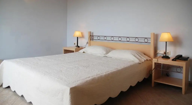 Семейный номер Standard с видом на сад Almiros Apartments