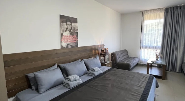 Номер Premium с балконом Grey Escape