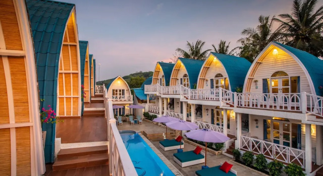 Номер Deluxe с балконом Santorini Beach Resort