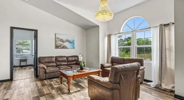 Relaxing Family Retreat In The Heart Of Sebastian 3 Bedroom Home, Book Hotel Sebastian Florida