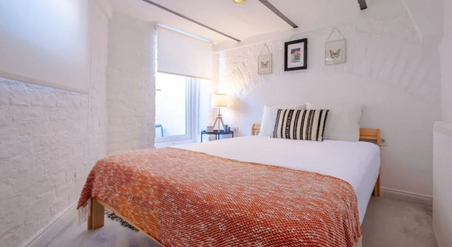 Vibrant Flat 5 Minutes Walk to Istiklal in Beyoglu, Boek Appartement Beyoglu 