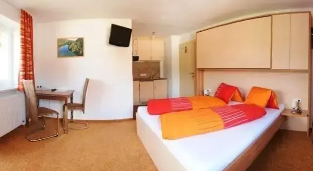 Ferienhaus AB, Rezervovat Hotel Hotely v Tyrolsko s parkováním, Parkování