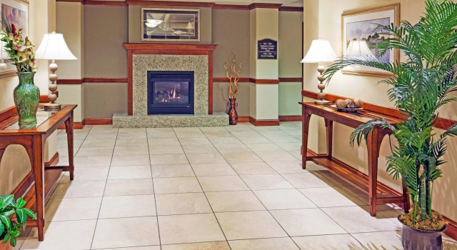 Holiday Inn Express Hotel & Suites Seabrook by IHG, 予約 ホテル シーブルック ニューハンプシャー州
