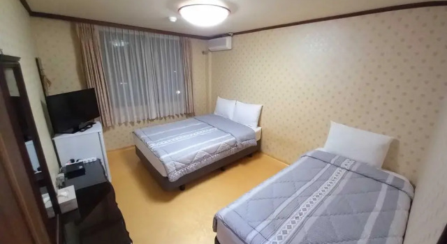 Yangyang Seorak Hot Spring, Boek Motel Hotels in Gangwon-Do met parkeren, Parkeren