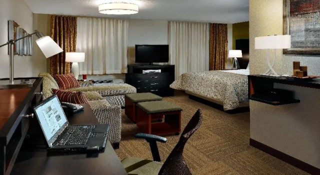 Двухместный люкс Staybridge Suites - Johnson City by IHG