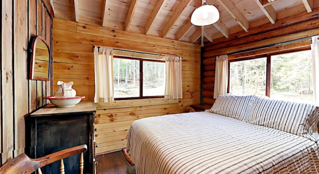Sprucewood Cabin - 2 Br cabin by RedAwning, Забронировать Дом для отпуска Коттеджи Мэна, Коттедж