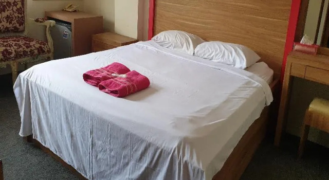 WIR Hotel by Zuzu, Забронировать Отель Отели Лембонган с парковкой, рядом с Пляж Нуса Лембонган, Парковка