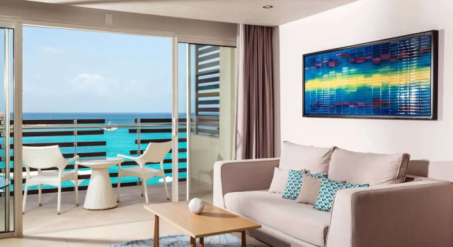 Двухместный полулюкс Sonesta Ocean Point Resort- All Inclusive