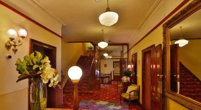 Astor Private Hotel, Забронировать Отель Отели и гостиницы Хобарт, рядом с Elizabeth Street Mall Hobart, Отель