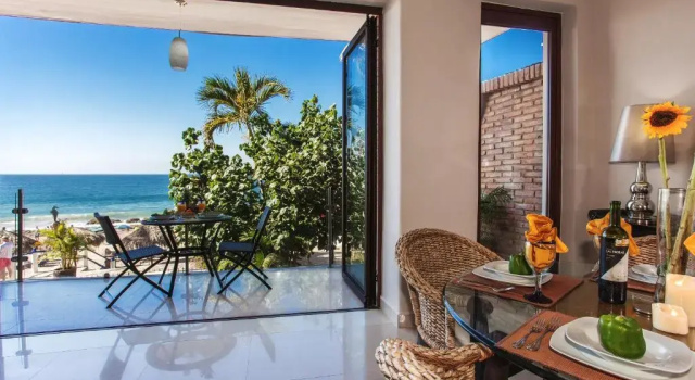 Люкс с 2 комнатами Vallarta Shores Beach Hotel