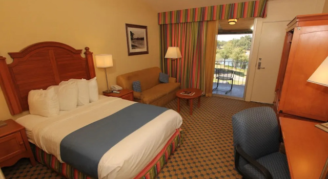 Двухместный номер Standard с балконом Kentucky Dam Village State Resort Park