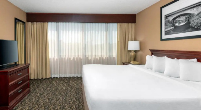 Двухместный полулюкс Capitol Plaza Hotel Jefferson City
