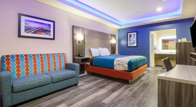 Scottish Inn & Suites Houston Willowbrook, Book Mini-hotel Houston Houston