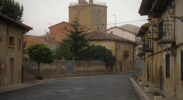 Casa Rural Medieval Torre Fuerte S.XIII, Reservar Casa de férias Baños de Rioja La Rioja