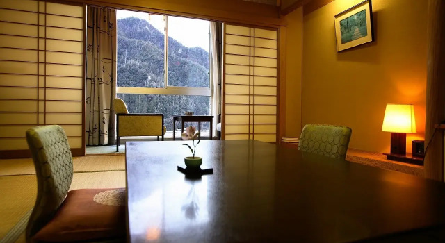 Номер Standard с видом на реку Gifu Grand Hotel