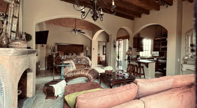 Люкс Luxury c 1 комнатой с видом на внутренний двор Casa Grande Luxury Accommodations