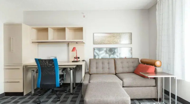 Четырёхместный люкс с 2 комнатами TownePlace Suites Winchester