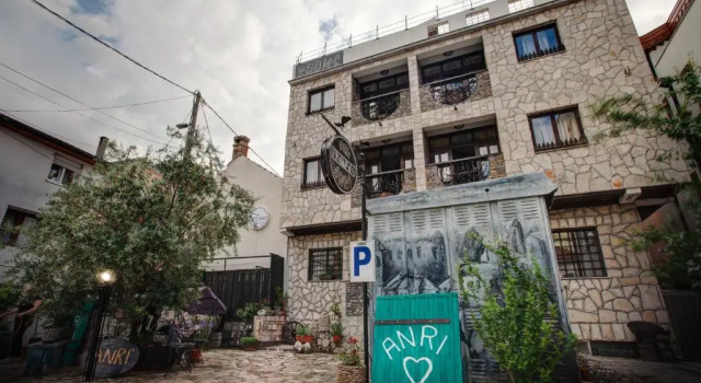 Villa Anri