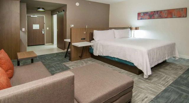Двухместный полулюкс Hilton Garden Inn Jackson/Clinton