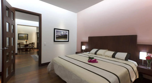 Parc Royale Suites Hotel, Prenota Hotel Cuenca Sierra, vicino a Abdon Calderón Park