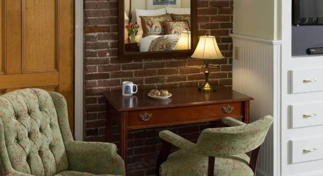 Номер Standard с частичным видом Lord Camden Inn