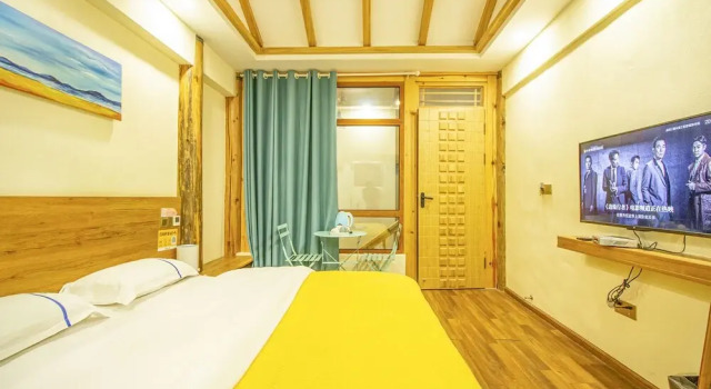 Lijiang Family And Hostel Inn, Забронировать Хостел Хостелы Лицзян, рядом с Улица Сквер-стрит Древнего города Даянь, Хостел