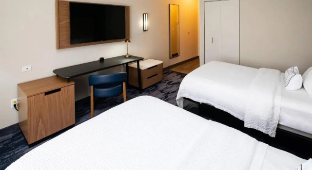 Четырёхместный номер Standard Fairfield Inn & Suites by Marriott Elizabethtown
