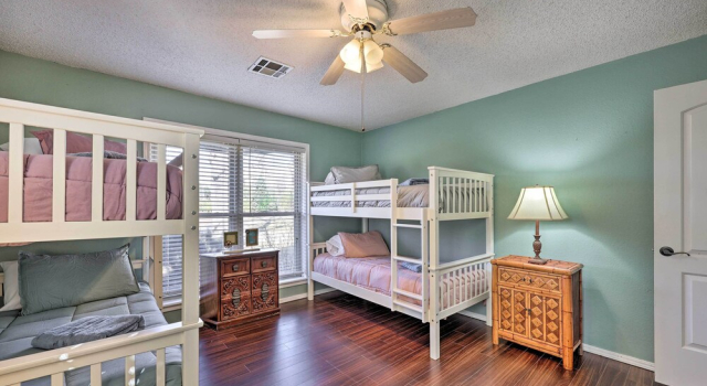 7 Mi to Lake: Expansive Rogers Villa w/ Pond!