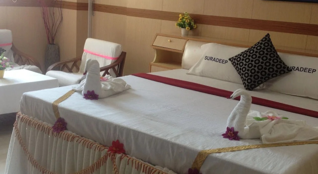 Люкс Suradeep Residency